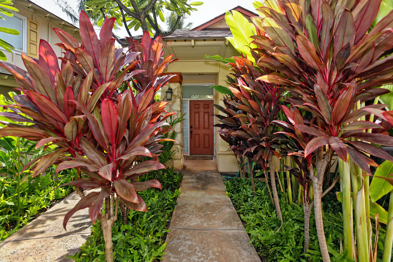Front Picture of one of our Family Vacation Rentals in Oahu, Hawaii.
