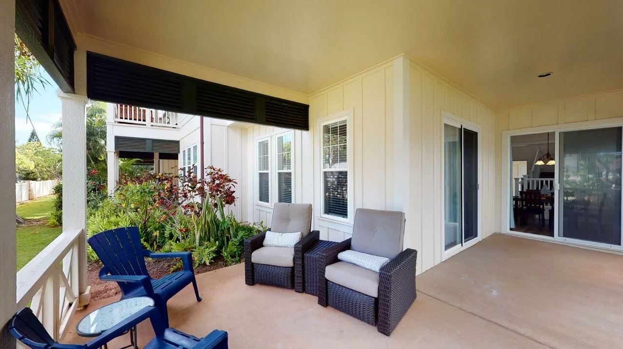The front porch of one of our Hawaii Large Vacation Rentals