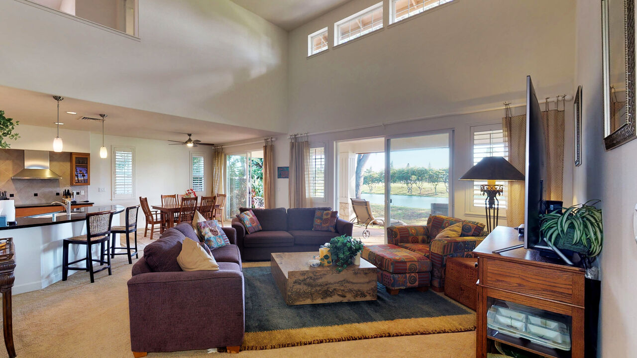 Living room and kitchen area Ko Olina homes for rent